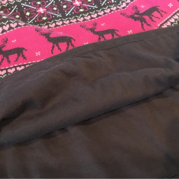 Gymboree size 5-6 knit poncho with deer - Picture 3 of 6